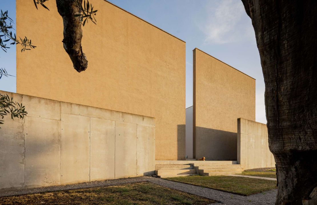 Architektur-Ikone am Tor zu Búger: Wo Design auf dörfliche Idylle trifft